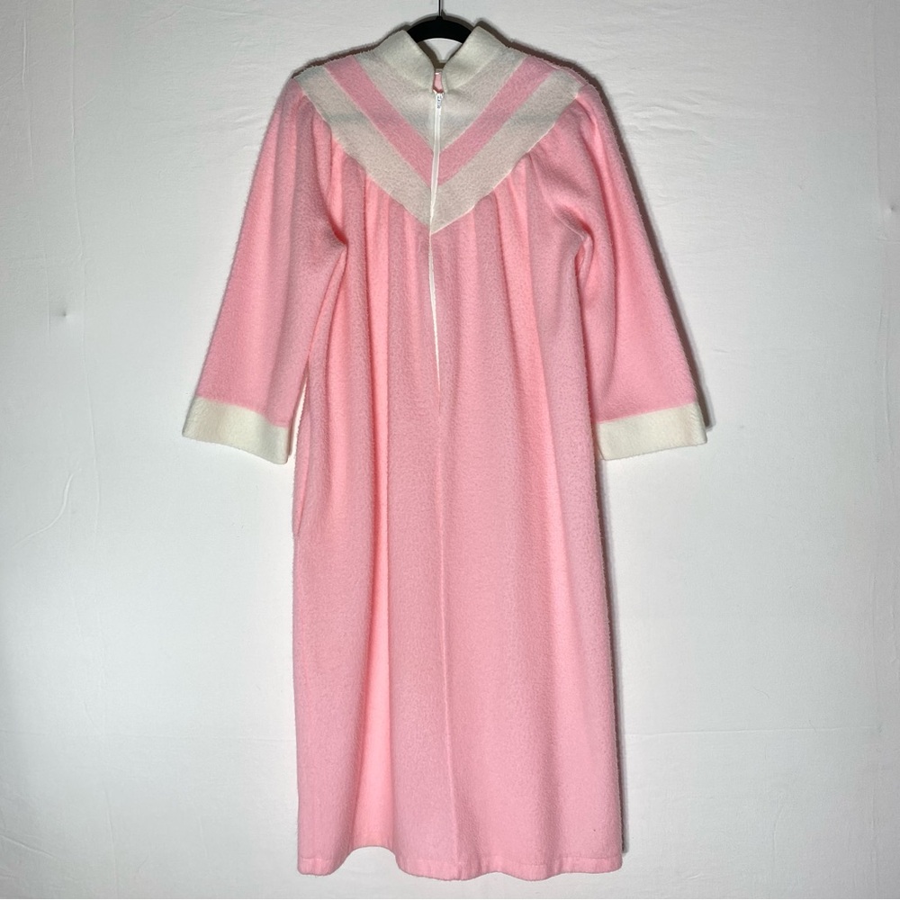Vintage Hamilton Pink and White Fleece Long Sleeve Housecoat Robe Nightgown L